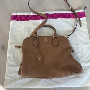 TORY BURCH ROBINSON PEBBLED OPEN DOME SATCHEL